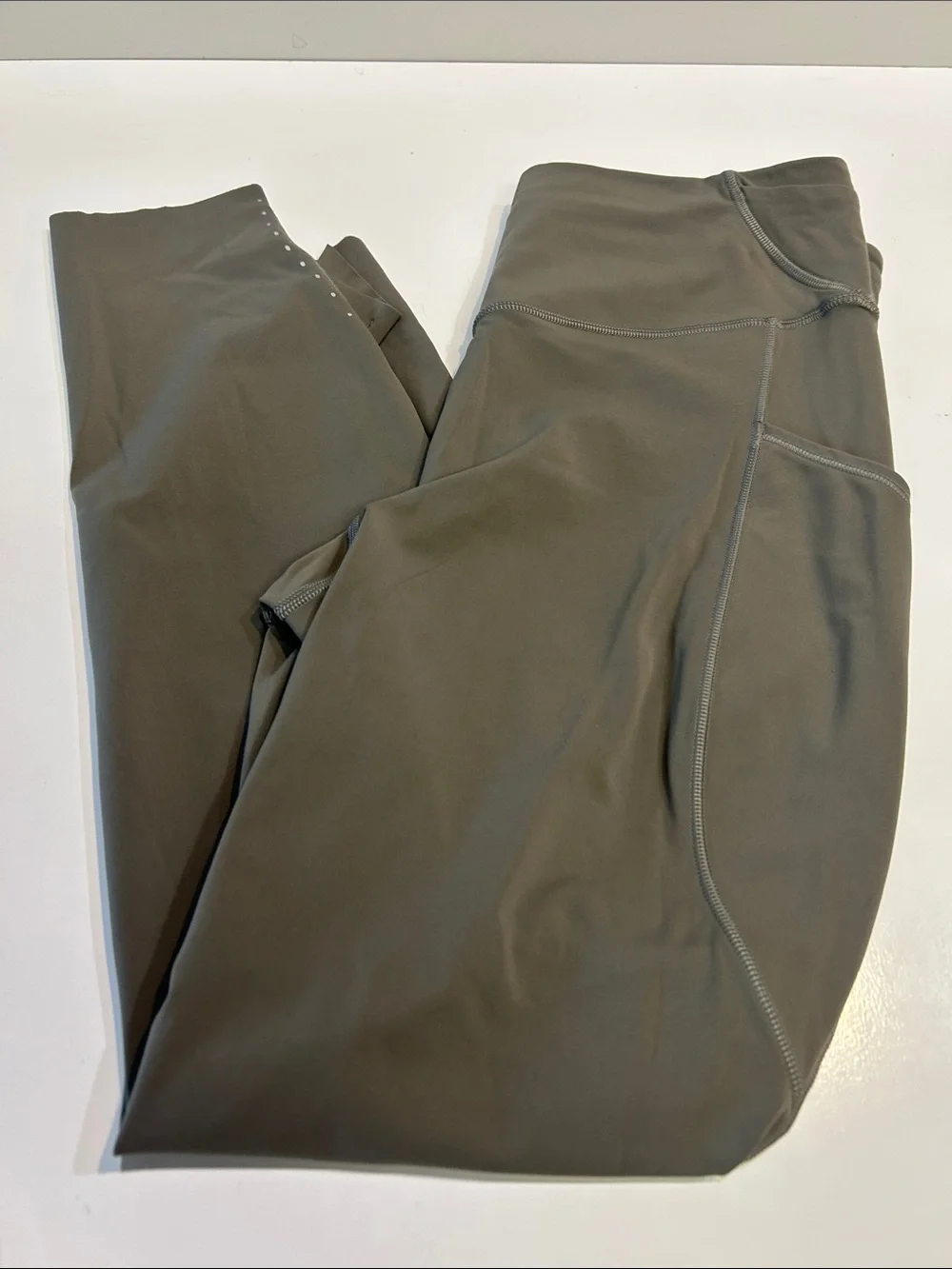 lululemon athletica women’s Olive Performance Training Shorts